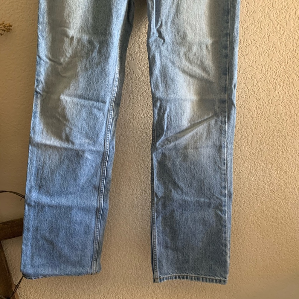 Express Jeans Low Rise Boot Cut Jeans - Picture 3 of 8